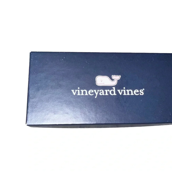 Vineyard Vines men’s Christmas wreath oar 100% silk bow tie NWOT w box adj neck - Picture 3 of 3